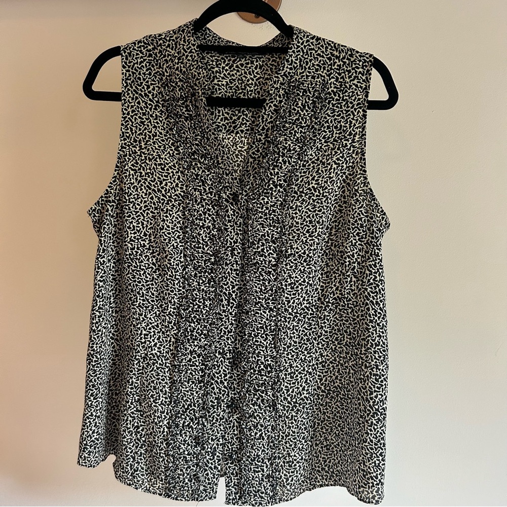 Gorgeous Anne Klein Beige & Black Animal Print Sleeveless Blouse Size 14